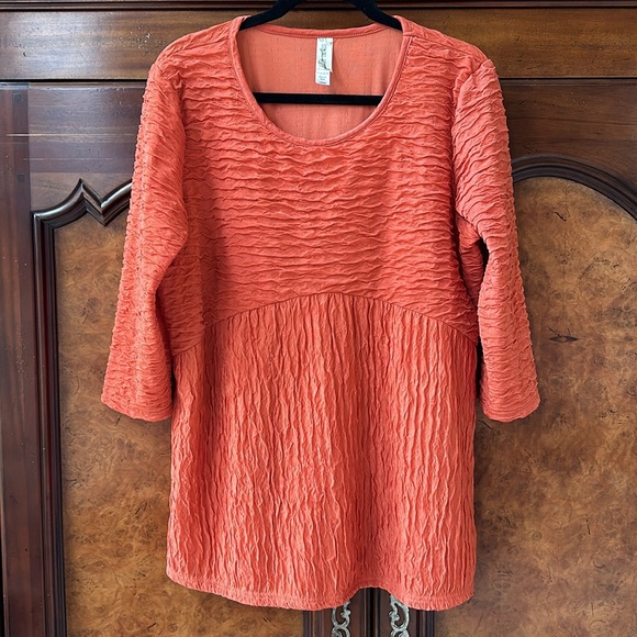 Endless Designs Rust Top - Picture 10 of 11